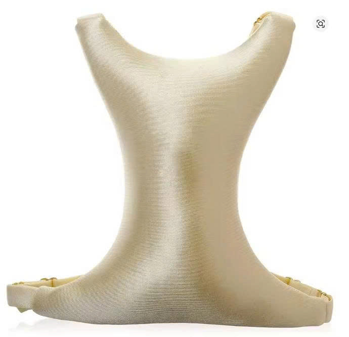 Anti-wrinkle breast pillow